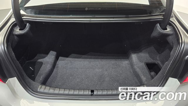BMW 5-Series 520d xDrive Luxury Plus