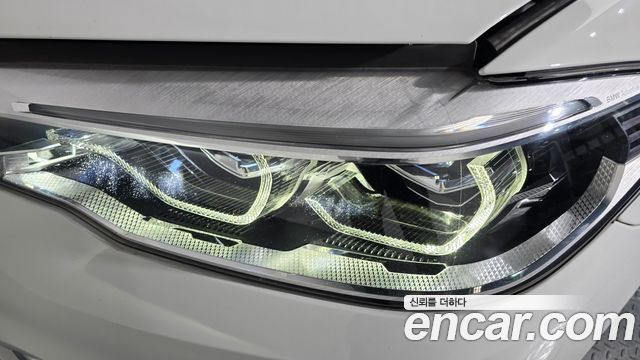 BMW 5-Series 520d xDrive Luxury Plus