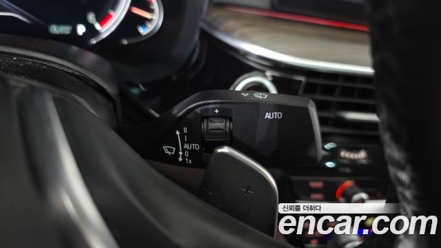 BMW 5-Series 520d xDrive Luxury Plus