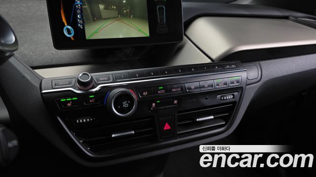 BMW i3 LUX