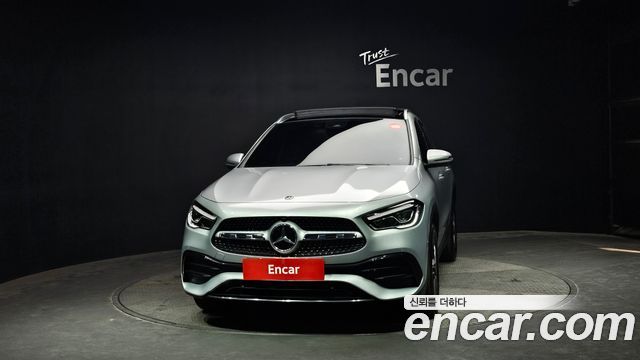 Mercedes-Benz GLA-Class GLA250 4MATIC