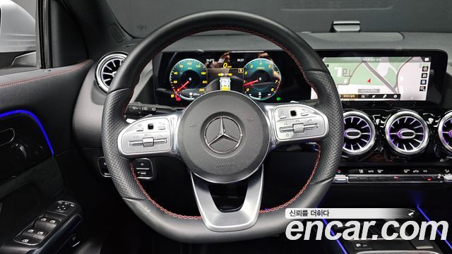 Mercedes-Benz GLA-Class GLA250 4MATIC