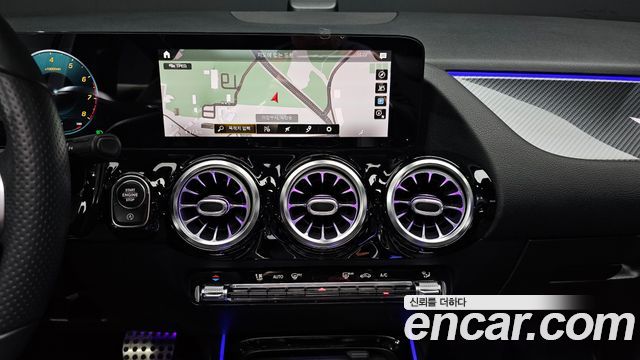 Mercedes-Benz GLA-Class GLA250 4MATIC
