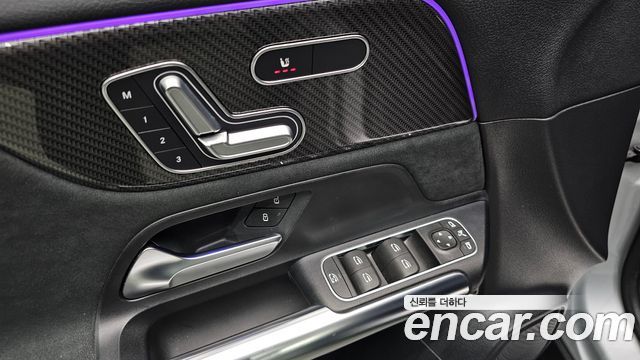 Mercedes-Benz GLA-Class GLA250 4MATIC