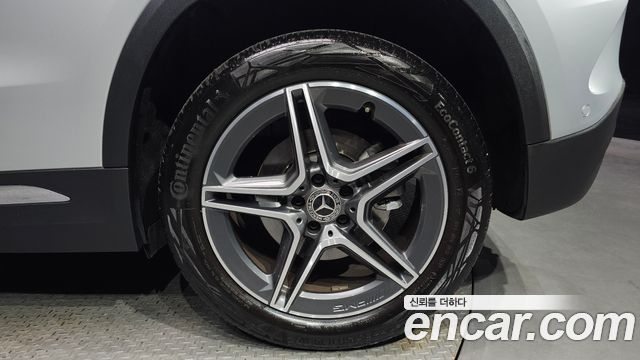 Mercedes-Benz GLA-Class GLA250 4MATIC
