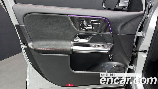 Mercedes-Benz GLA-Class GLA250 4MATIC