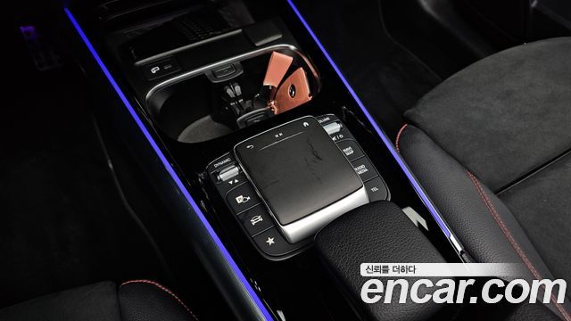 Mercedes-Benz GLA-Class GLA250 4MATIC