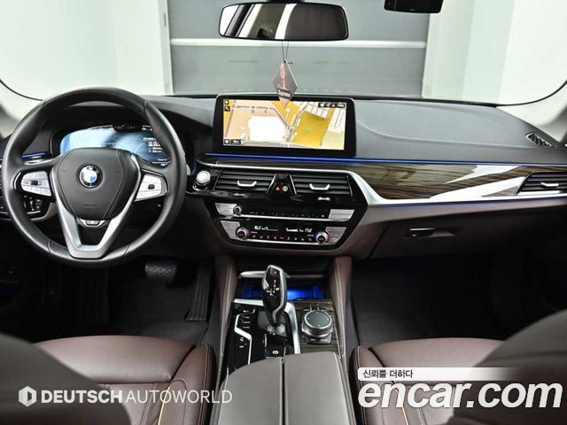 BMW 5-Series 523d xDrive Luxury
