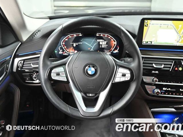 BMW 5-Series 523d xDrive Luxury