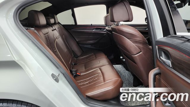 BMW 5-Series 520d xDrive M Sport Package Plus