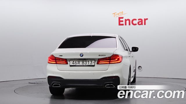 BMW 5-Series 530i xDrive M Sport Package
