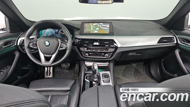BMW 5-Series 530i xDrive M Sport Package