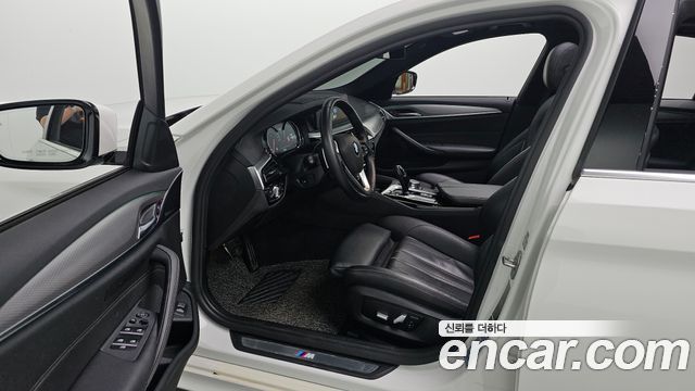 BMW 5-Series 530i xDrive M Sport Package