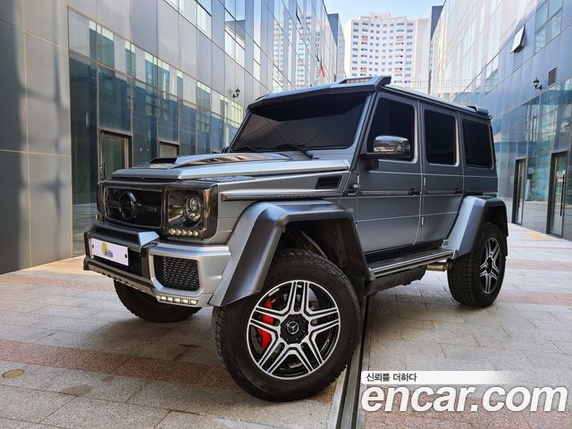 Mercedes-Benz G-Class G500