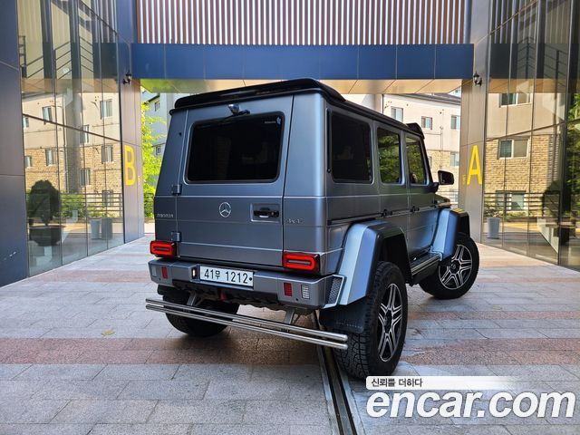 Mercedes-Benz G-Class G500