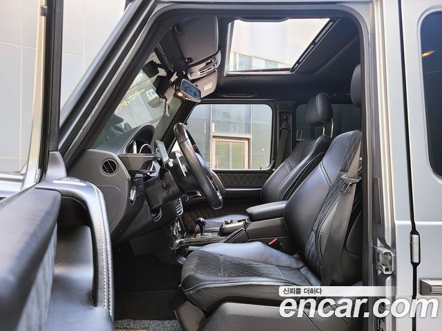 Mercedes-Benz G-Class G500