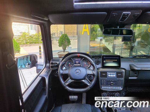 Mercedes-Benz G-Class G500