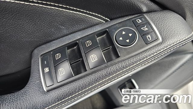 Mercedes-Benz GLA-Class GLA220