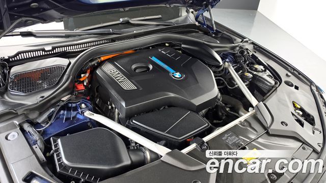 BMW 5-Series 530e M Sport