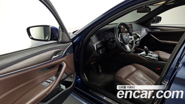 BMW 5-Series 530e M Sport