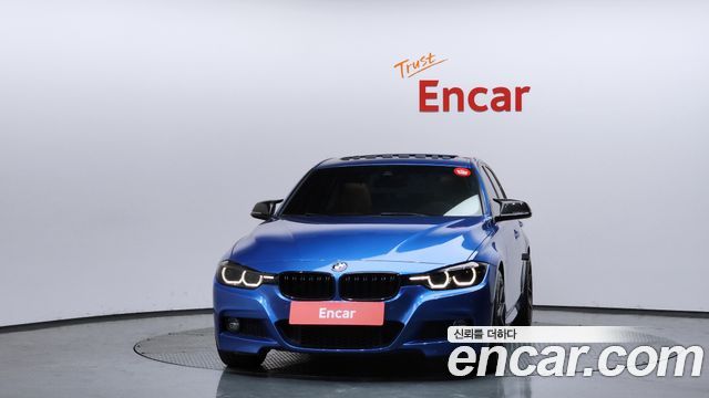 BMW 3-Series 330i M Sport Shadow