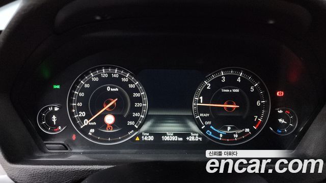 BMW 3-Series 330i M Sport Shadow