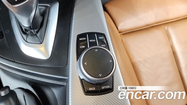 BMW 3-Series 330i M Sport Shadow