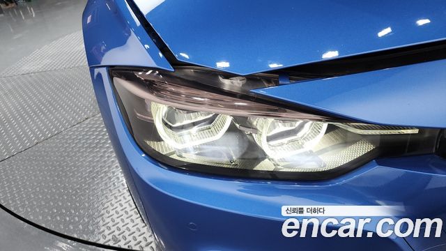 BMW 3-Series 330i M Sport Shadow