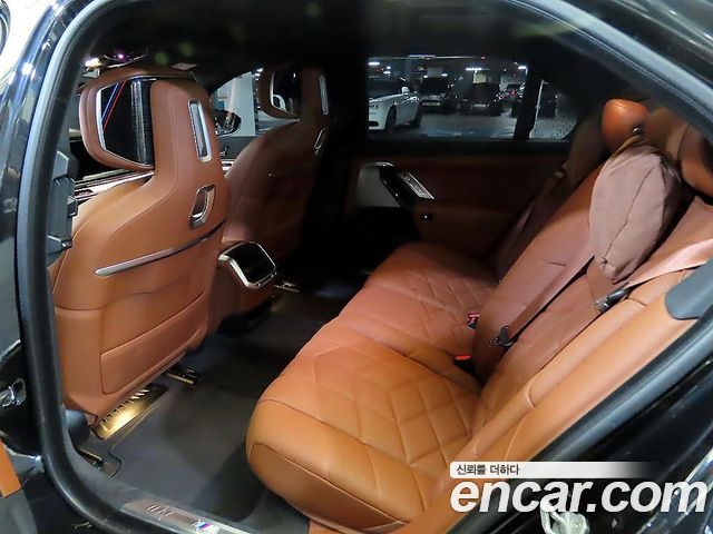 BMW 7-Series 740d xDrive M Sport
