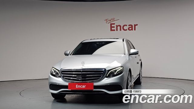 Mercedes-Benz E-Class E300 4MATIC Exclusive