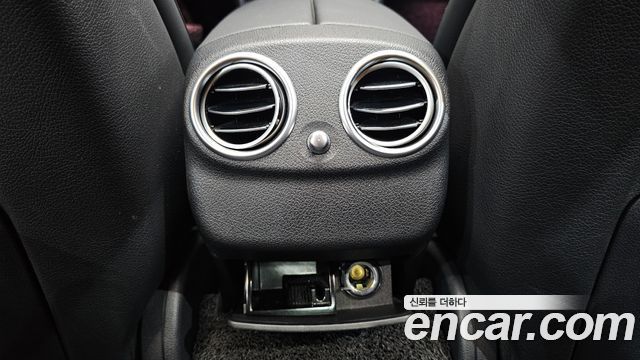 Mercedes-Benz E-Class E300 4MATIC Exclusive