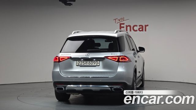 Mercedes-Benz GLE-Class GLE300d 4MATIC