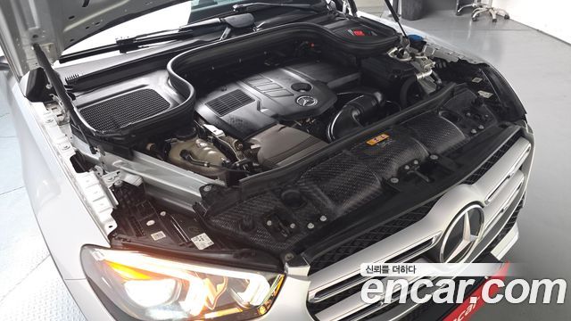 Mercedes-Benz GLE-Class GLE300d 4MATIC