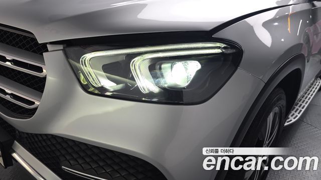 Mercedes-Benz GLE-Class GLE300d 4MATIC