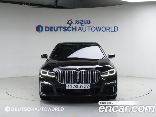 BMW 7-Series 740Li xDrive M Sport Package