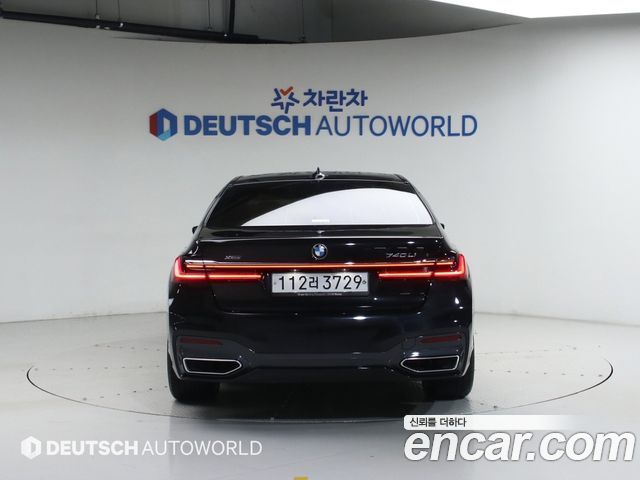 BMW 7-Series 740Li xDrive M Sport Package