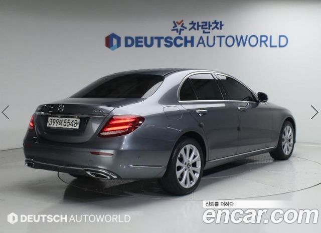Mercedes-Benz E-Class E300 4MATIC Exclusive