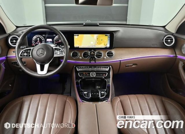 Mercedes-Benz E-Class E300 4MATIC Exclusive