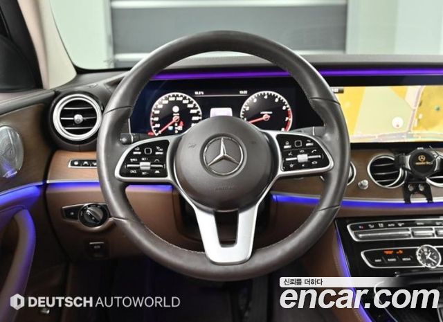 Mercedes-Benz E-Class E300 4MATIC Exclusive