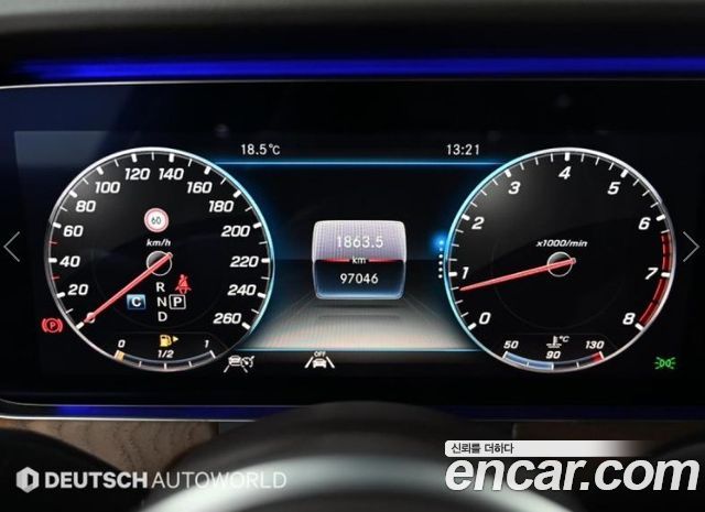 Mercedes-Benz E-Class E300 4MATIC Exclusive