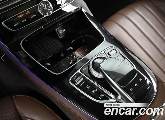 Mercedes-Benz E-Class E300 4MATIC Exclusive