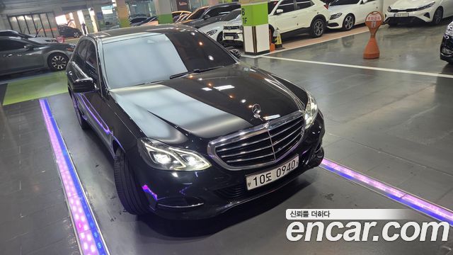 Mercedes-Benz E-Class E300 Elegance