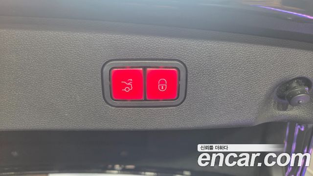 Mercedes-Benz E-Class E300 Elegance