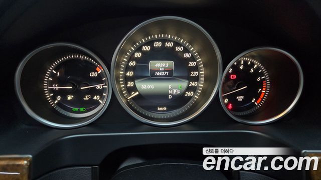 Mercedes-Benz E-Class E300 Elegance