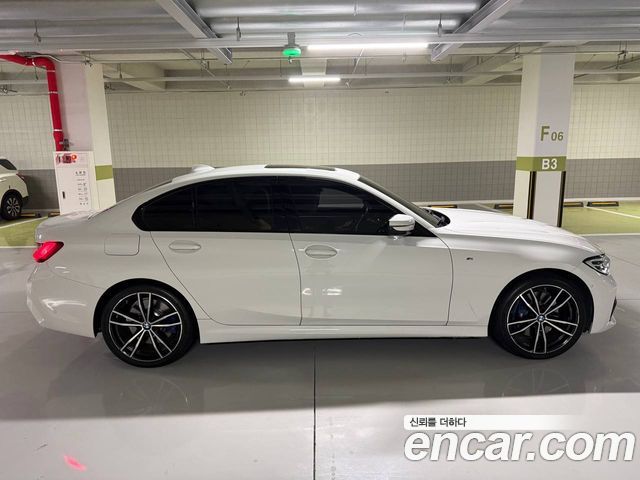 BMW 3-Series 330i xDrive M Sport