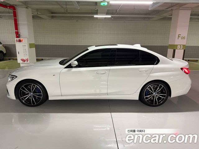 BMW 3-Series 330i xDrive M Sport