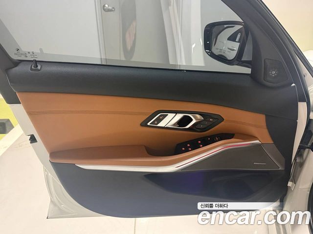 BMW 3-Series 330i xDrive M Sport