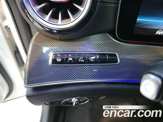 Mercedes-Benz CLS-Class CLS400d 4MATIC AMG Line