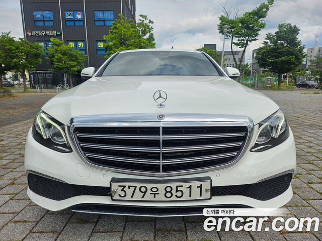Mercedes-Benz E-Class E220d Exclusive