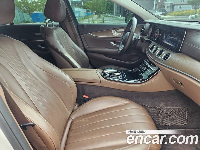 Mercedes-Benz E-Class E220d Exclusive